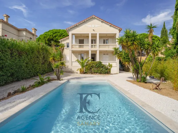 SANARY - PORTISSOL, Villa familiale 