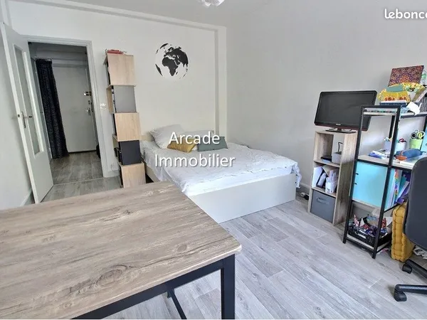 Appartement 1 pièce 30 m² 
