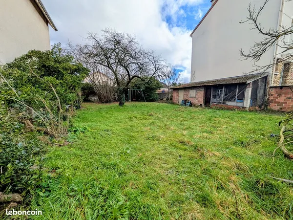 Terrain 307 m² VILLEMOMBLE 