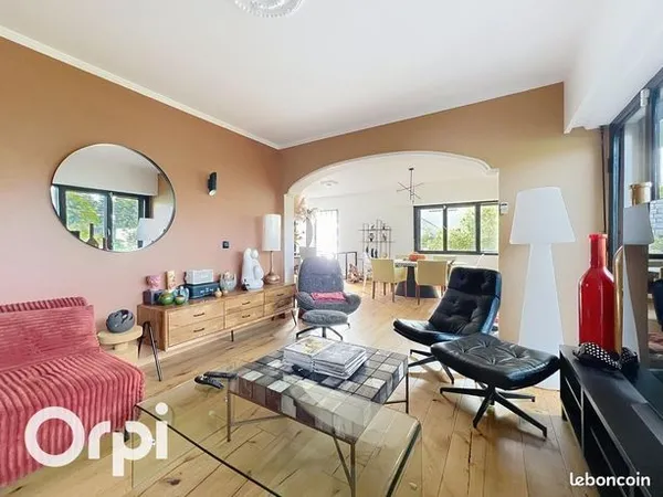 Appartement 4 pièces 140 m² 
