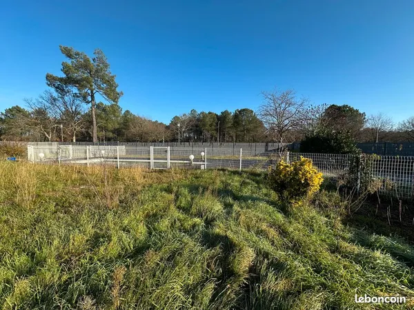 Terrain 500 m² Le Barp 