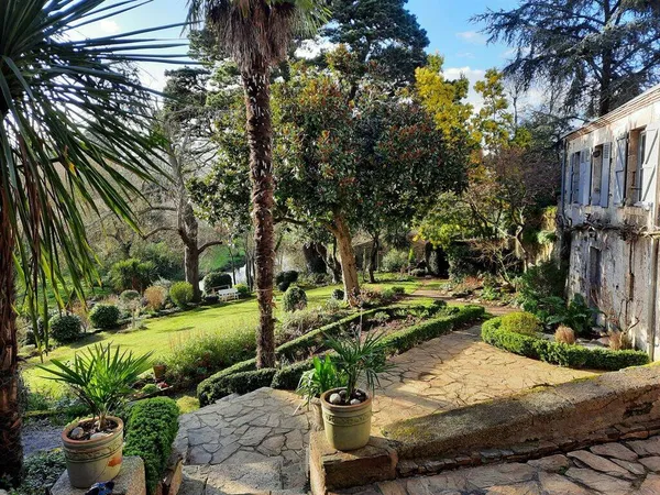 Maison 6 pièces 235 m² 