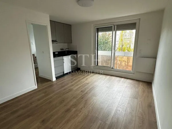 Studio 1 pièce 21 m² 