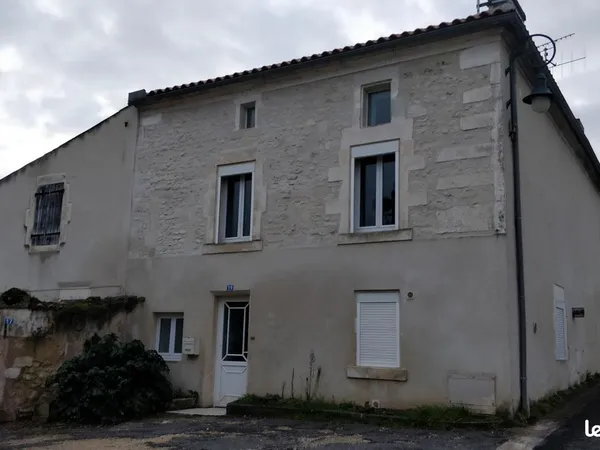 Maison saint laurent de cognac 