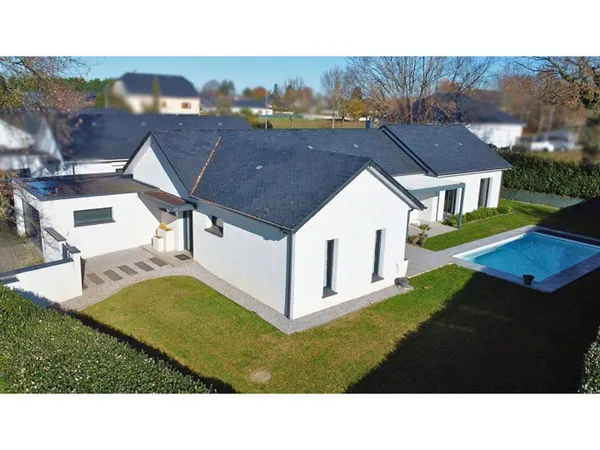 Maison de plain-pied 6 pièces 167 m² 