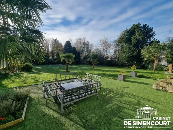 Maison 5 pièces 321 m² 