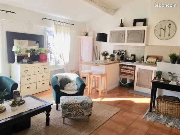 Appartement T2 au coeur du centre historique de Villeneuve les Avignon 