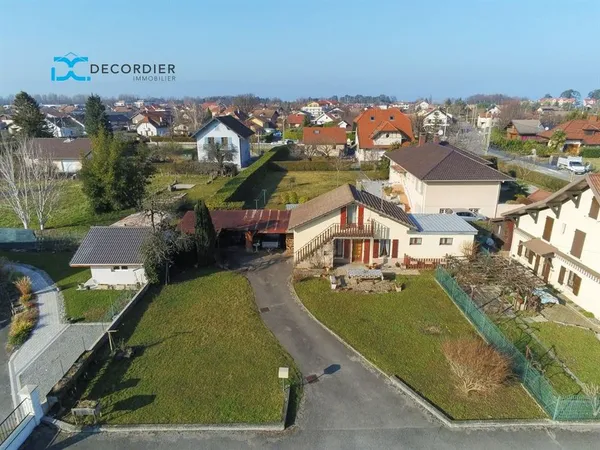 MAISON A RENOVER AU CALME PROCHE LAC 