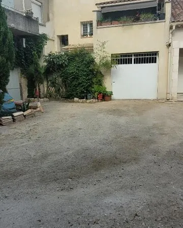 Maison T3 trés proche du canal quai sud 