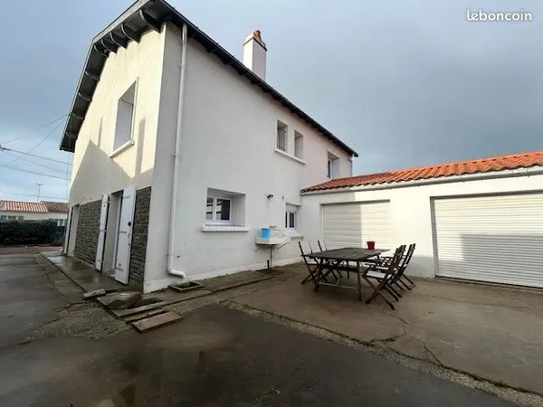 Maison 8 pièces 177 m² 