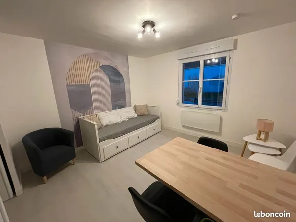 Location studio rénové et meublé à neuf 