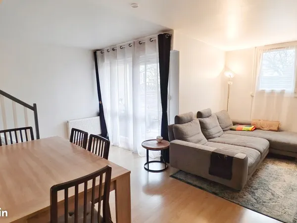 Appartement 4 pièces 82m2 entièrement rénové 