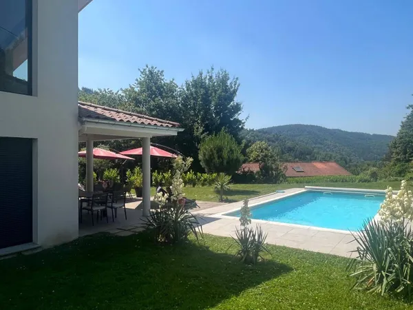 Maison 6 pièces 191 m² 