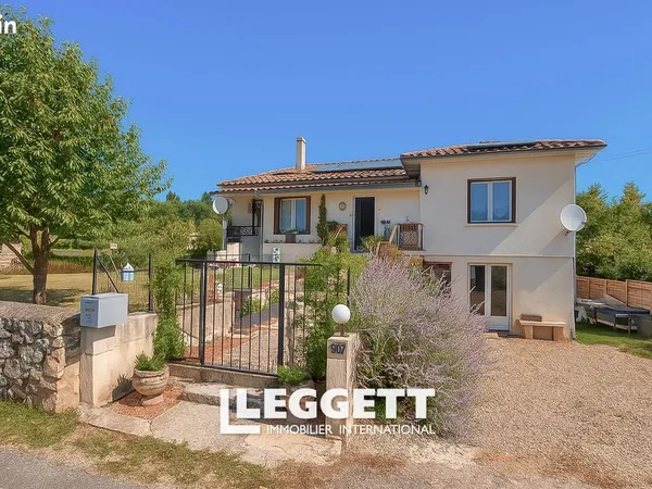 Maison 6 pièces 137 m² 