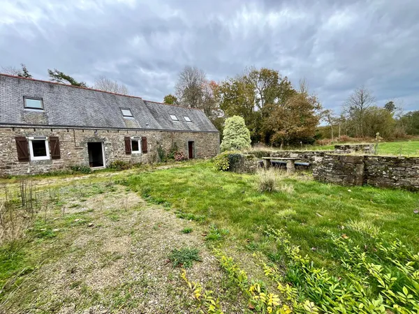 Longère à vendre à Plouzélambre 