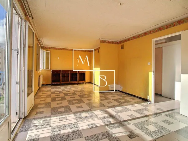 Appartement 5 pièces 77 m² 