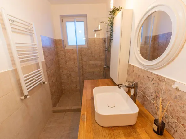 Studio 1 pièce 33 m² 