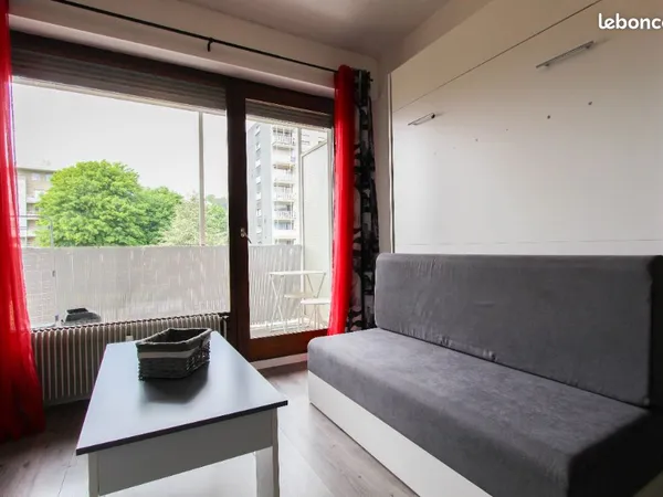 Studio 1 pièce 19 m² 