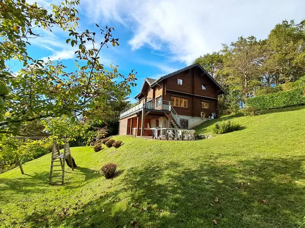 Maison 8 pièces 150 m² 
