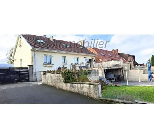 Maison 6 pièces 144 m² 