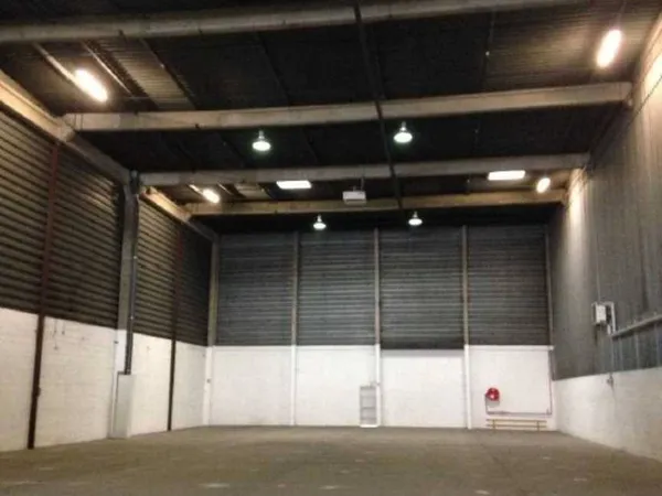 Entrepôt 2321 m² 