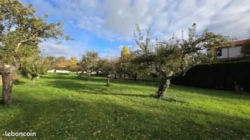 Terrain 1 238 m² Riom 