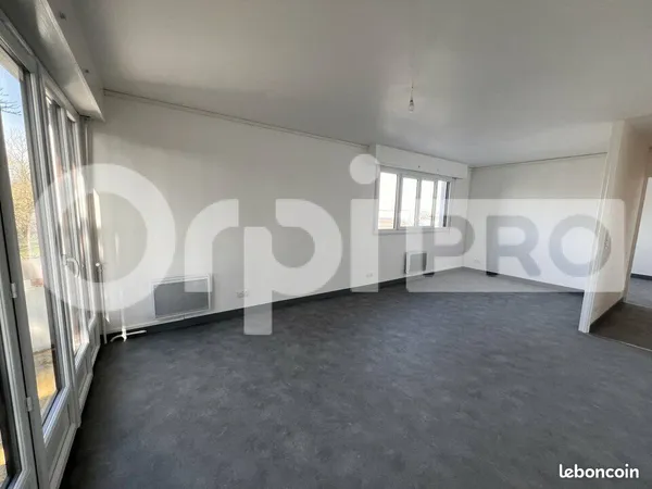 Bureau 45 m² 
