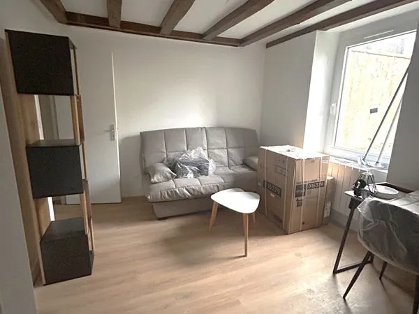 Studio 1 pièce 16 m² 