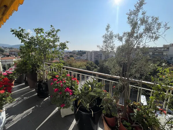 NICE NORD, SAINT-SYLVESTRE, 3/4 PIECES, 85 m2, parking, 376 