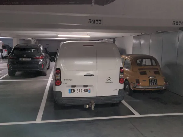Loue place de parking - 15ème 