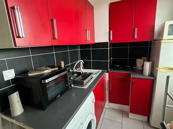 Studio meublé 25m2 (chauffage inclus) 
