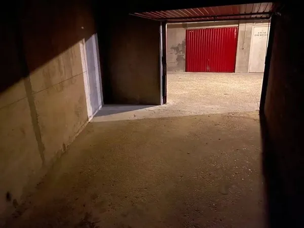 Parking 15 m²