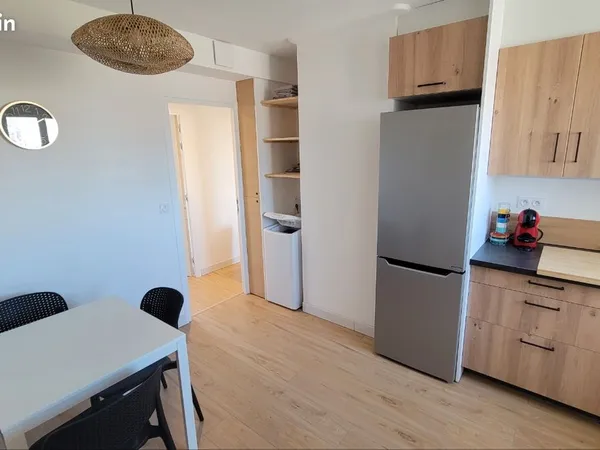 Chambre cosy avec douche privée et vue dégagée 
