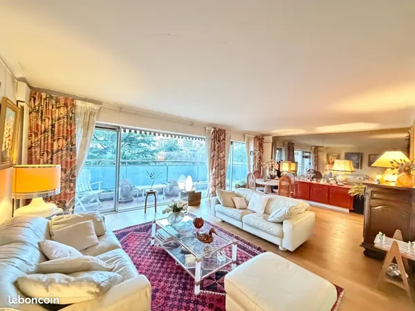Vends T4 de 78 m2 avec box - Résidence Orangerie 