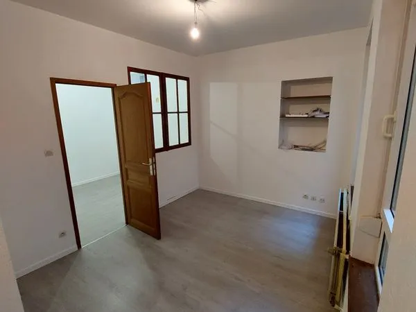 Appartement 2 pieces 40m2 RDC sur cour 