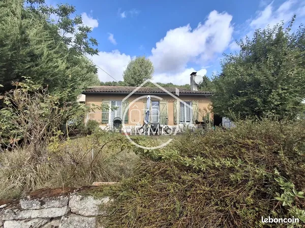 Propriété 3 pièces 88 m² 