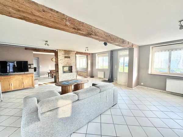Longère en pierre - 6 pièces - 144 m²- Luitré-Dompierre 