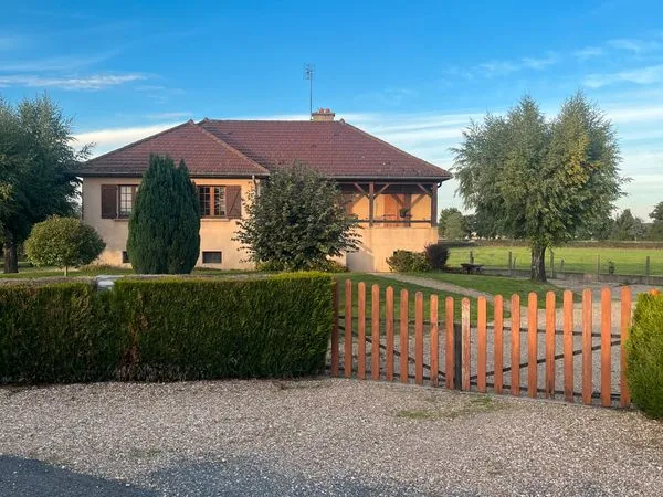 Maison paray le monial 