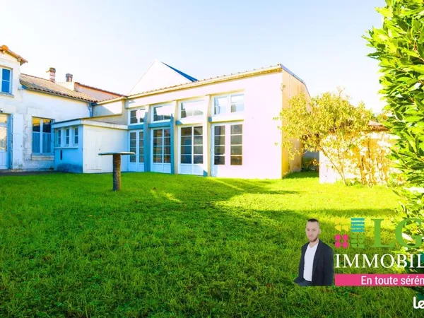 Maison 8 pièces 320 m² 