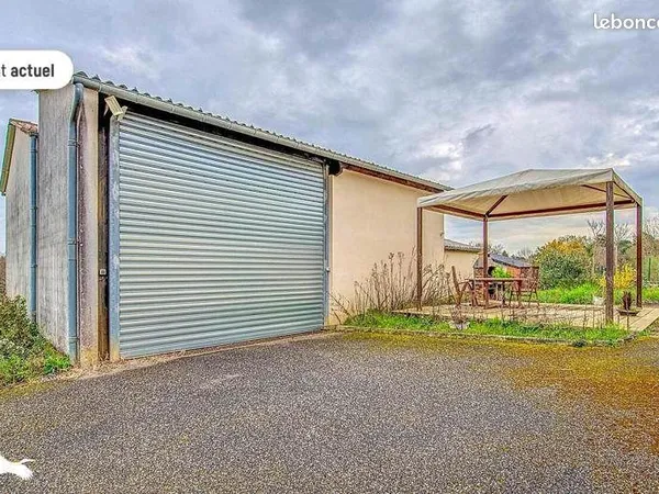 Maison 8 pièces 230 m² 
