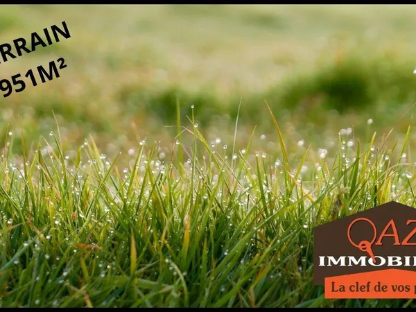 Terrain constructible 951 m² 