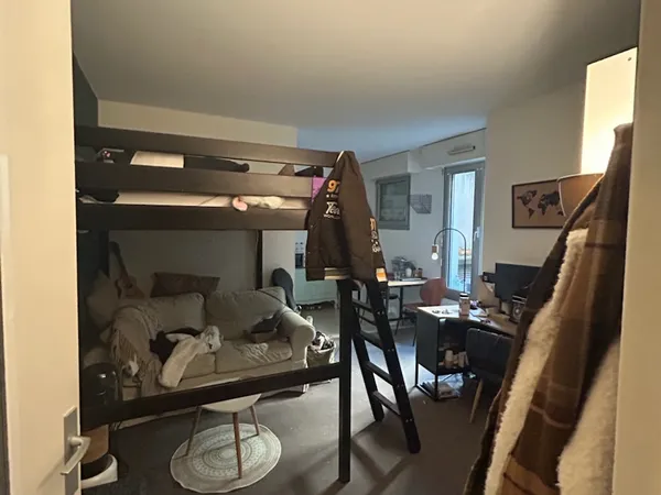 Sous-location studio 25m² Paris 14 petit prix 3 semaines 