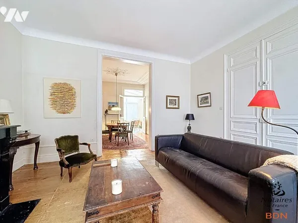 Maison 7 pièces 214 m² 