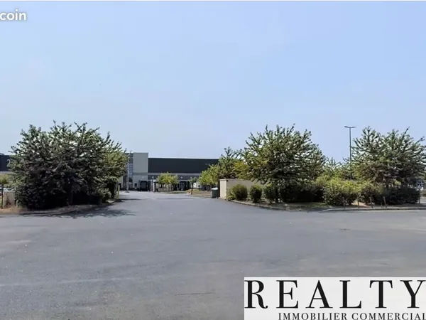 Local commercial 334 m² 