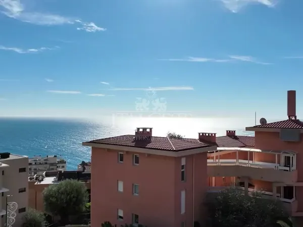 Lot 123 - Horizon Marine | Prestigieux deux-pièces avec vue mer 