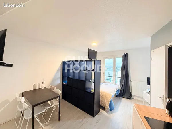 Studio 1 pièce 23 m² 