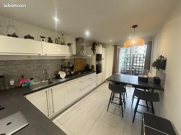 Appartement 3 pièces 70 m² 