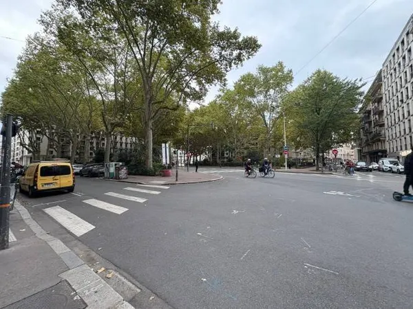 Local commercial 195 m² 