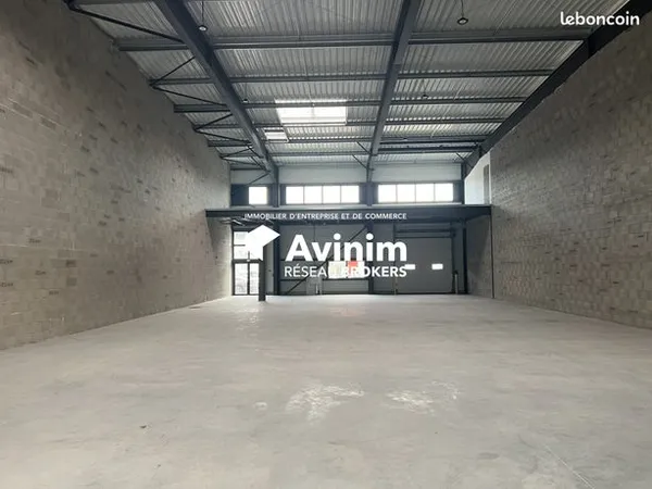 Local commercial 565 m² 