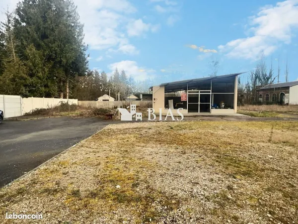 Terrain 2085 m² Serquigny 